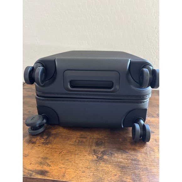 AWAY Carry-On Suitcase Black Hard Shell Spinner Luggage TSA Lock Cabin Bag - Picture 6 of 6